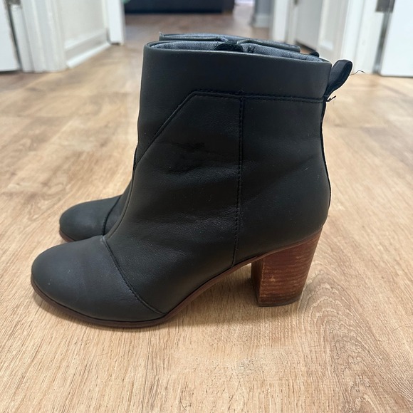 TOMS | Women's Black Leather Lunata Mid Block Heeled Ankle Boots - Picture 3 of 8